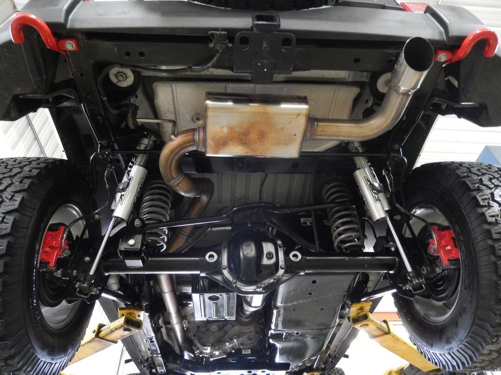 Jeep Wrangler Rubicon 2013 6.4L 470HP HEMI 6 Speed Manual Trans 15k